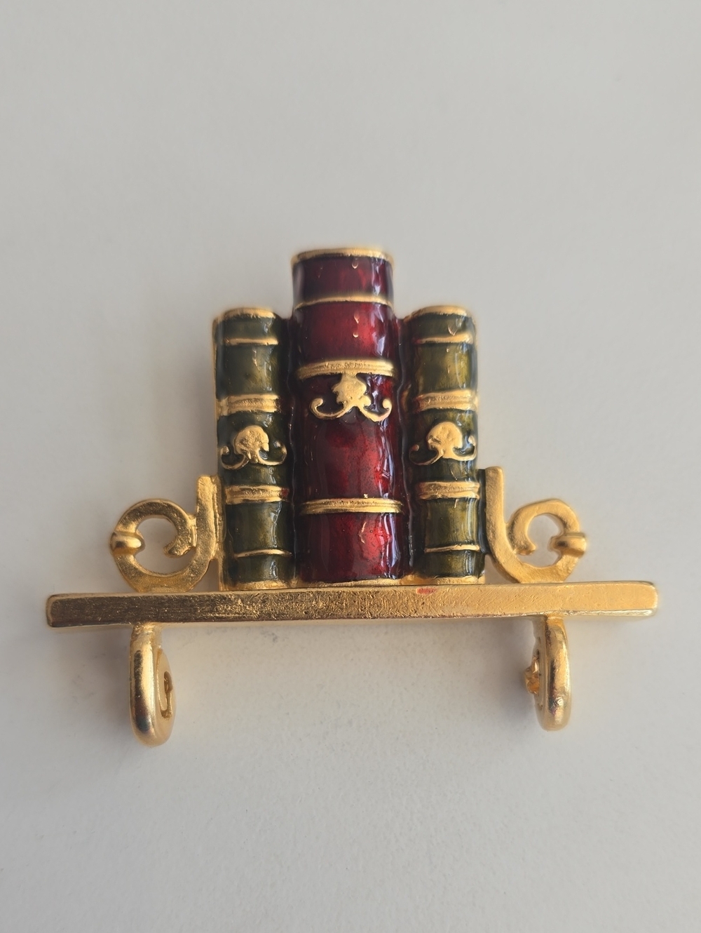 VTG Gold Bookshelf Brooch with Red and Green Enamel Books